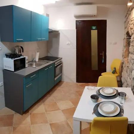 House Batisacco *